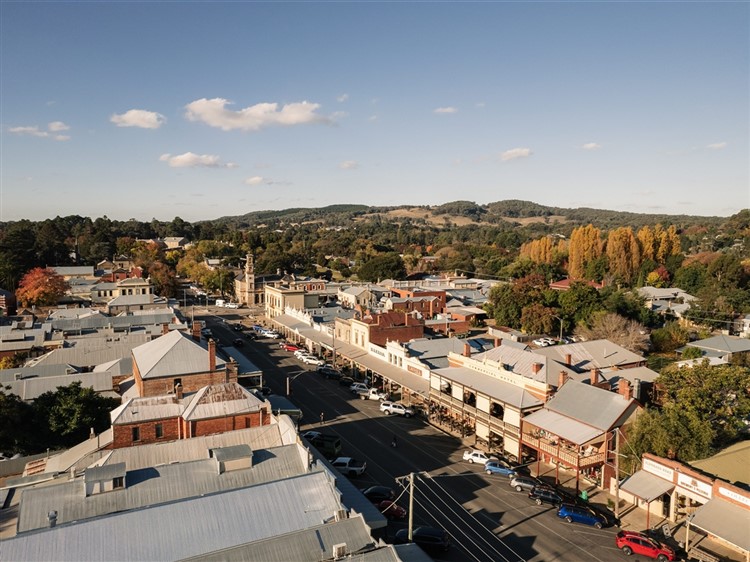 Victoria's High Country To The Sea