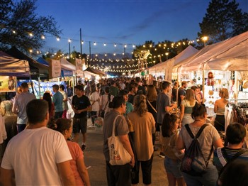 Sirromet Christmas Twilight Markets